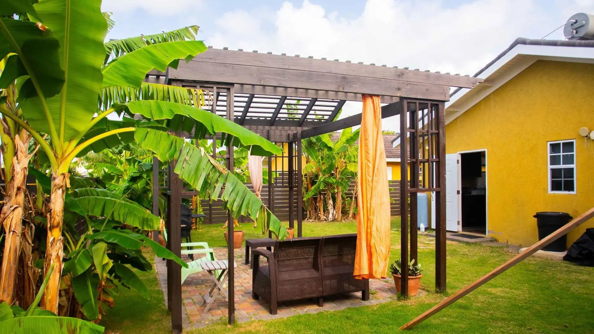 Nyaraló Czar'S Romantic Retreat-2 Bedroom Home And Pool Ocho Rios